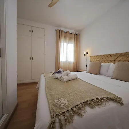 La Terraza De Gades Little *