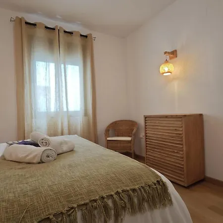 La Terraza De Gades Little *