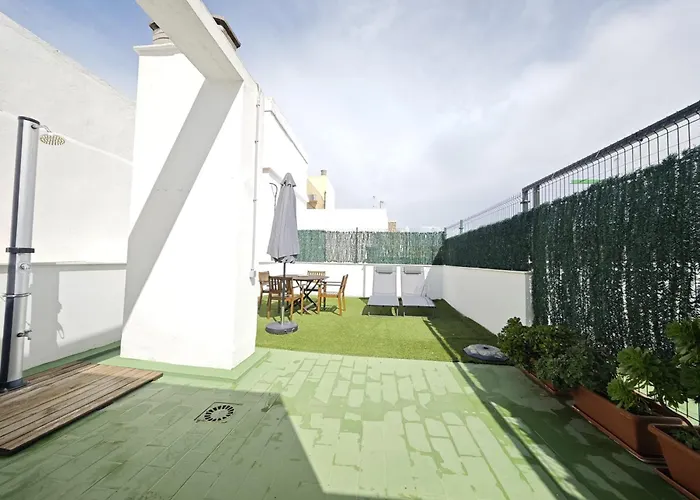 La Terraza De Gades Little *