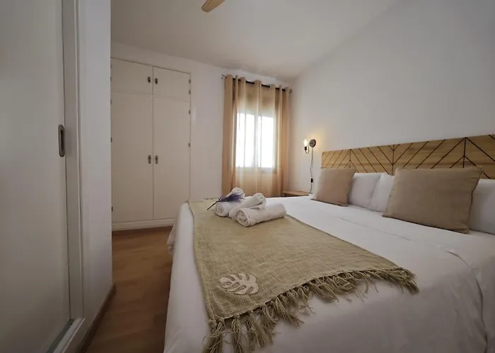 La Terraza De Gades Little *